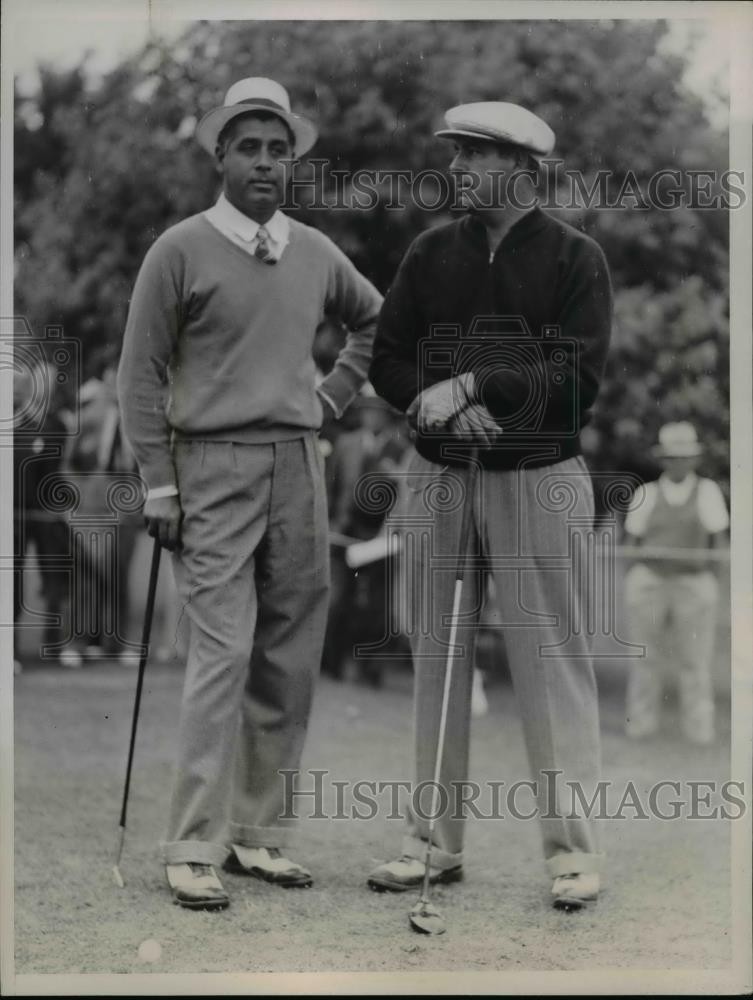 1937 Press Photo Mortie & Olin Dutra at a golf tournament - net20553 1937 Press Photo Mortie & Olin Dutra at a golf tournament - net20553