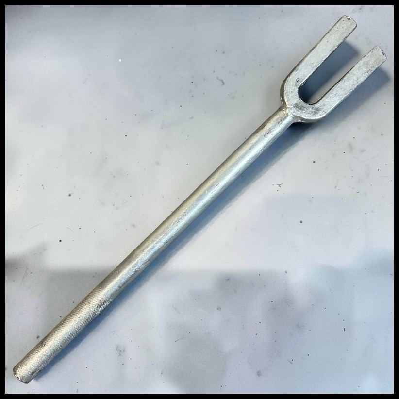 Vintage Mid-Century Heavy Duty Industrial Mechanical Fork Lever Tool 16\ Vintage Mid-Century Heavy Duty Industrial Mechanical Fork Lever Tool 16\