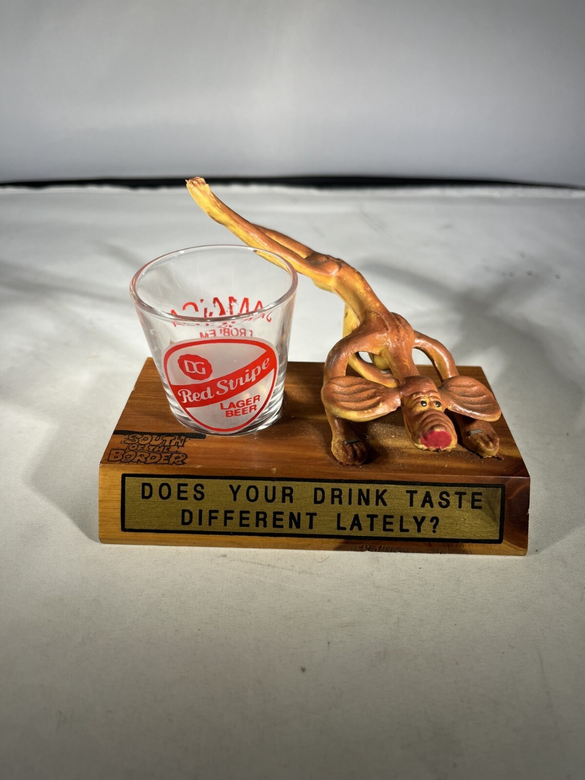 Original Red Strip glass & Red Dog Wood Plaque Souvenir South of The Border  L