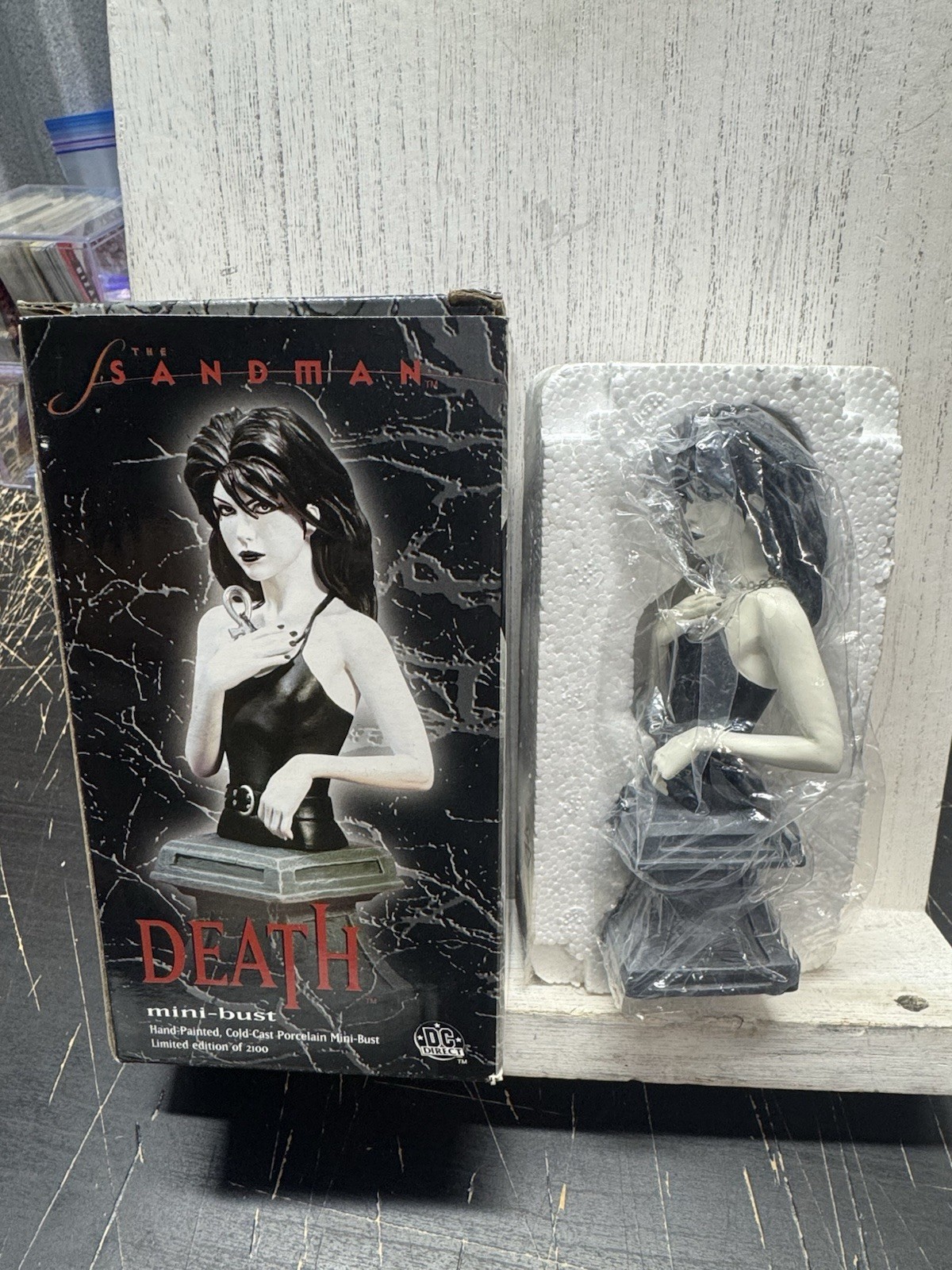 DC DIRECT VERTIGO THE SANDMAN DEATH OF THE ENDLESS MINI BUST NEW SEALED U.S