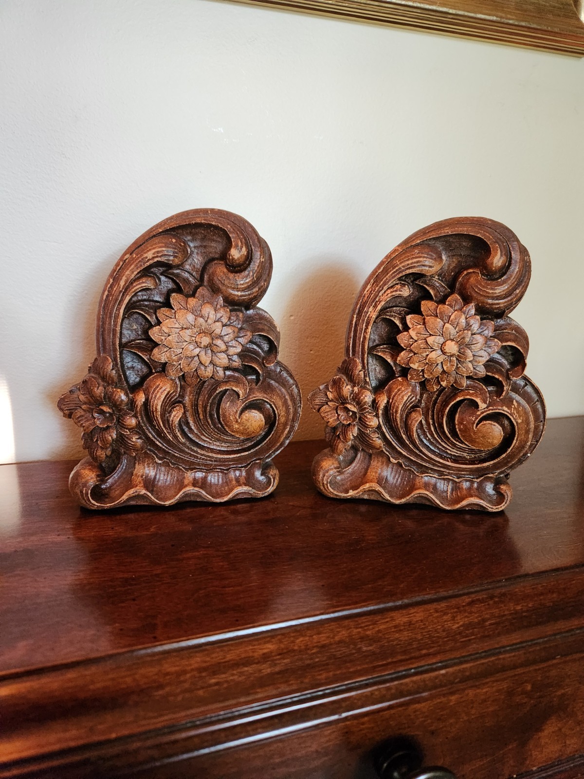 Vintage Mid-Century Syroco Wood Flower & Scroll Bookends, 6.25\