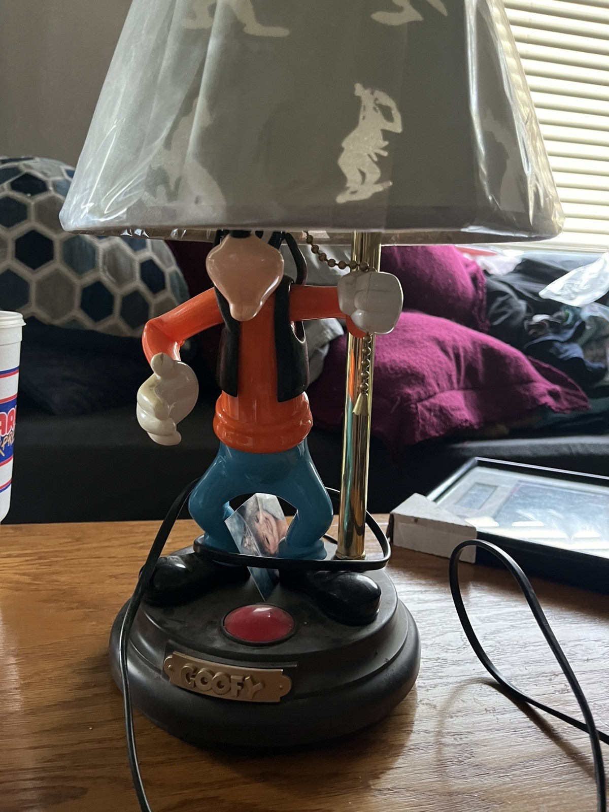 Goofy (Disney)Animates, Talks+ Lamp With Orig Lampshade 1990's VIDEO Works Great Goofy (Disney)Animates, Talks+ Lamp With Orig Lampshade 1990's VIDEO Works Great
