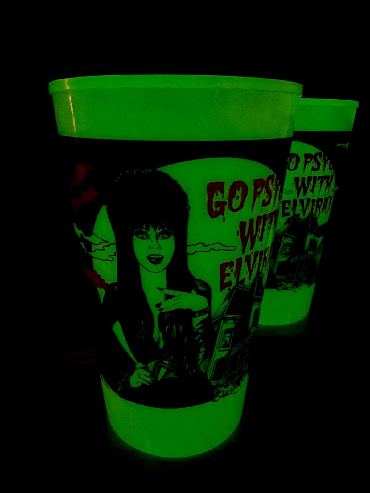 4 VTG 90s GO PSYCHO WITH ELVIRA Plastic Cups Pepsi Universal Studio Horror Glow