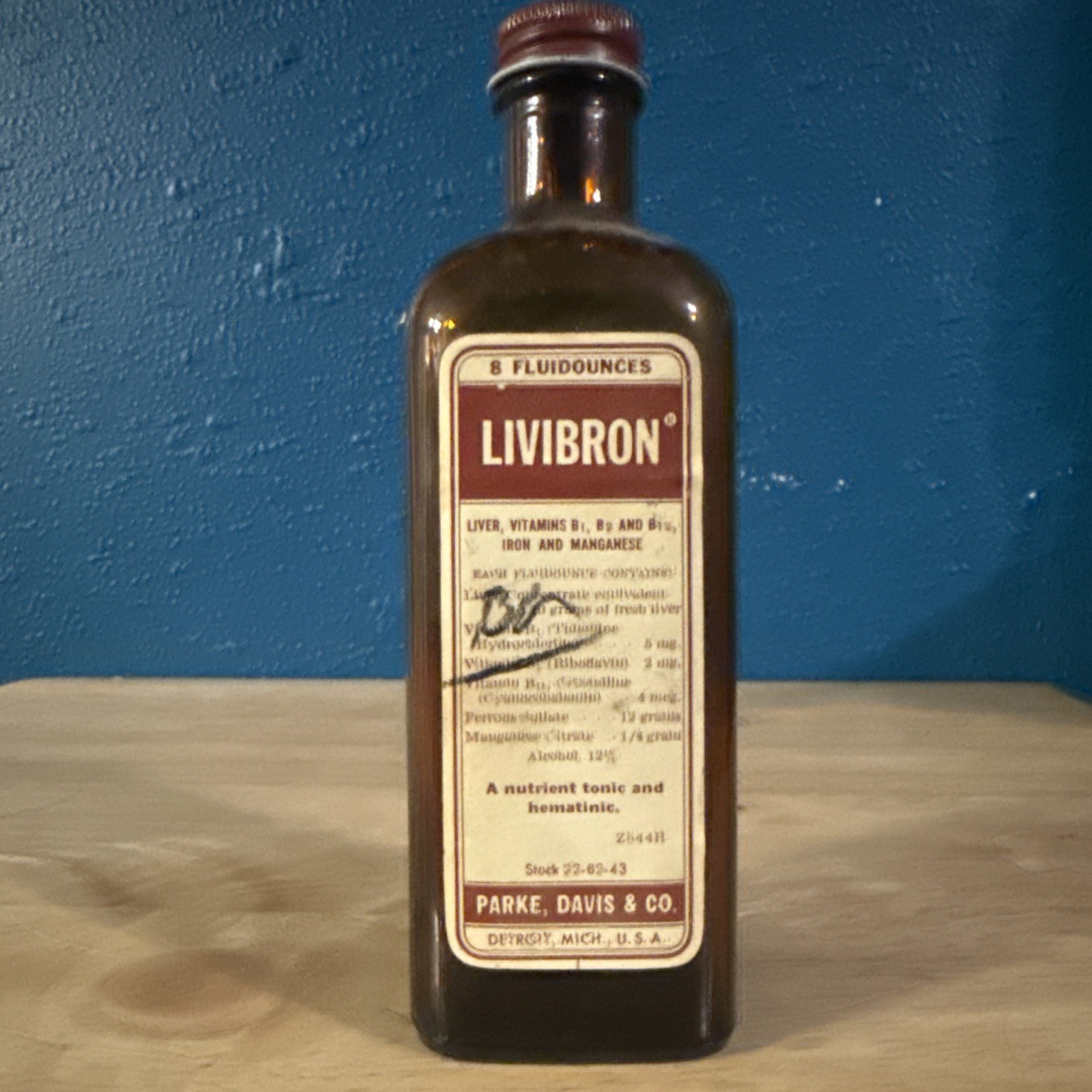 Vintage Parke Davis Livibron 8 oz Amber Medicine Bottle Original Label