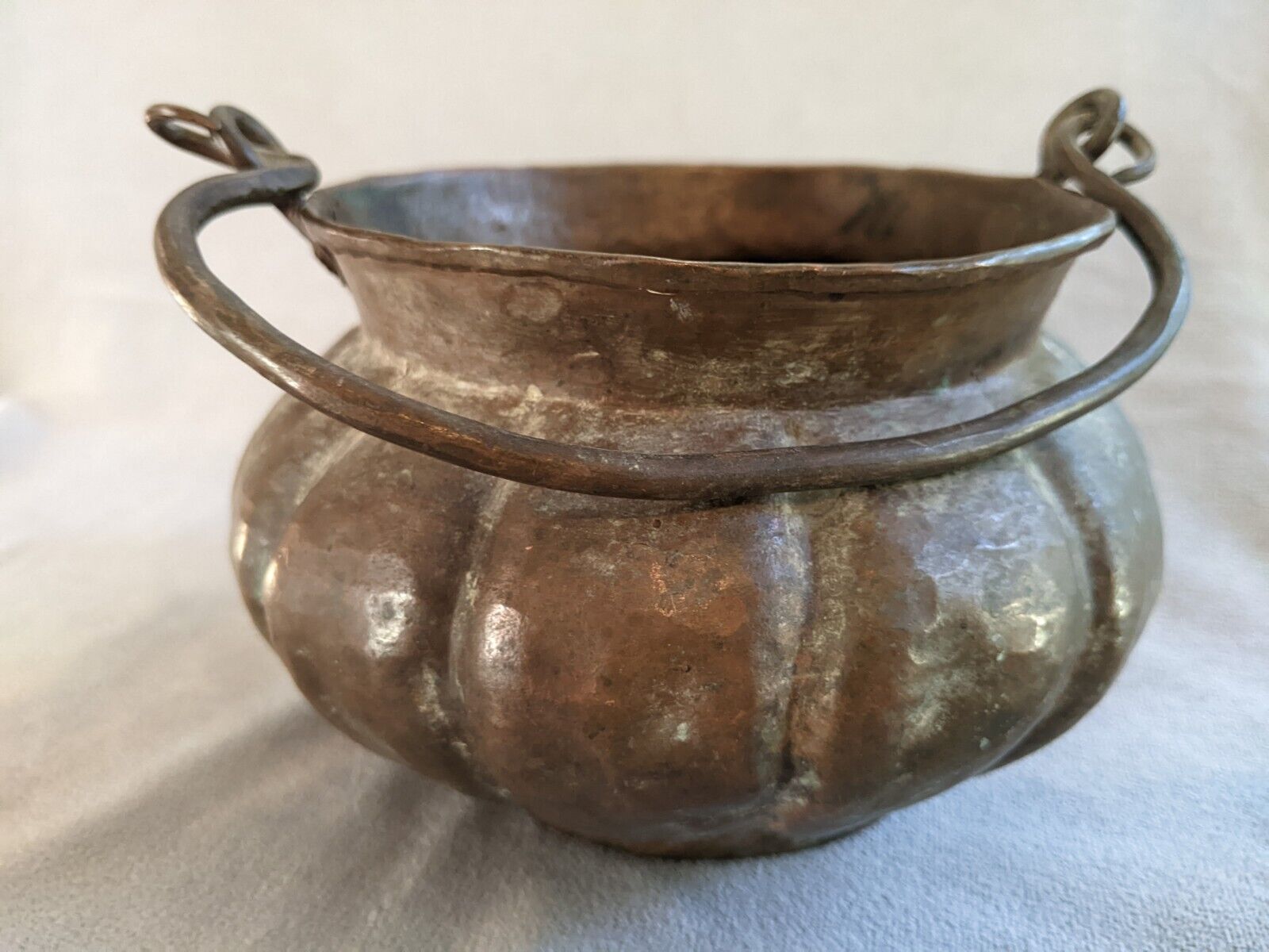 Bronze Hammered Round Grooved Planter with Handle, H: 4-1/2”; Dia. 6-1/4”