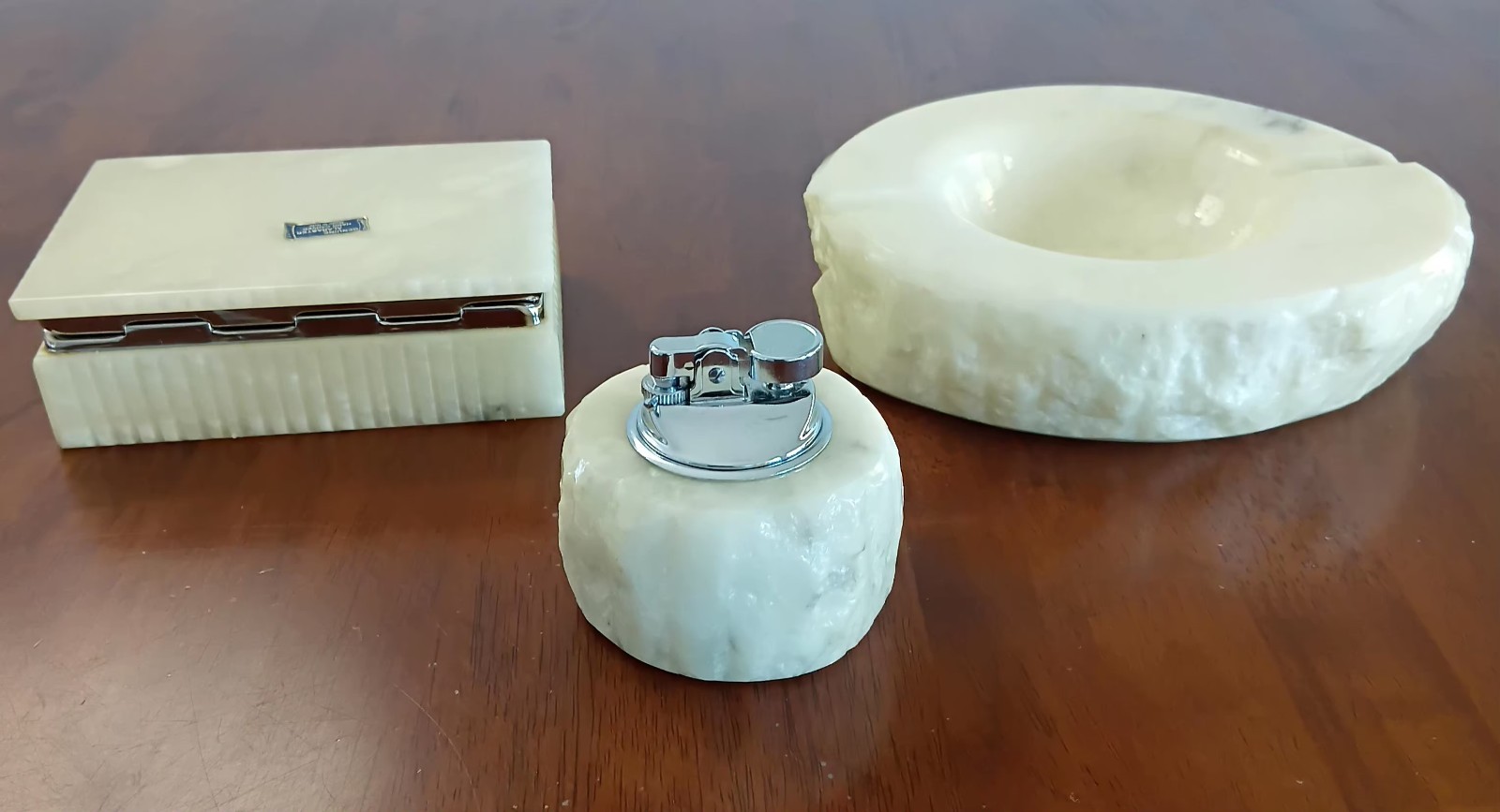 Vintage 1960s Handmade Alabaster Smoking Set By Romano Bianchi Italy Vintage 1960s Handmade Alabaster Smoking Set By Romano Bianchi Italy