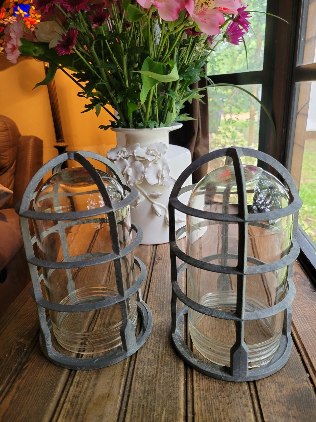 Set Of 2 VTG INDUSTRIAL Cage LIGHT Fixture Explosion Proof ADALET W/ Glass GLOBE