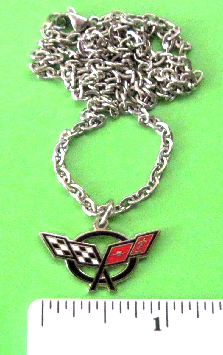 C5 CORVETTE - necklace , pendant GIFT BOXED silver tone chain L. C5 CORVETTE - necklace , pendant GIFT BOXED silver tone chain L.