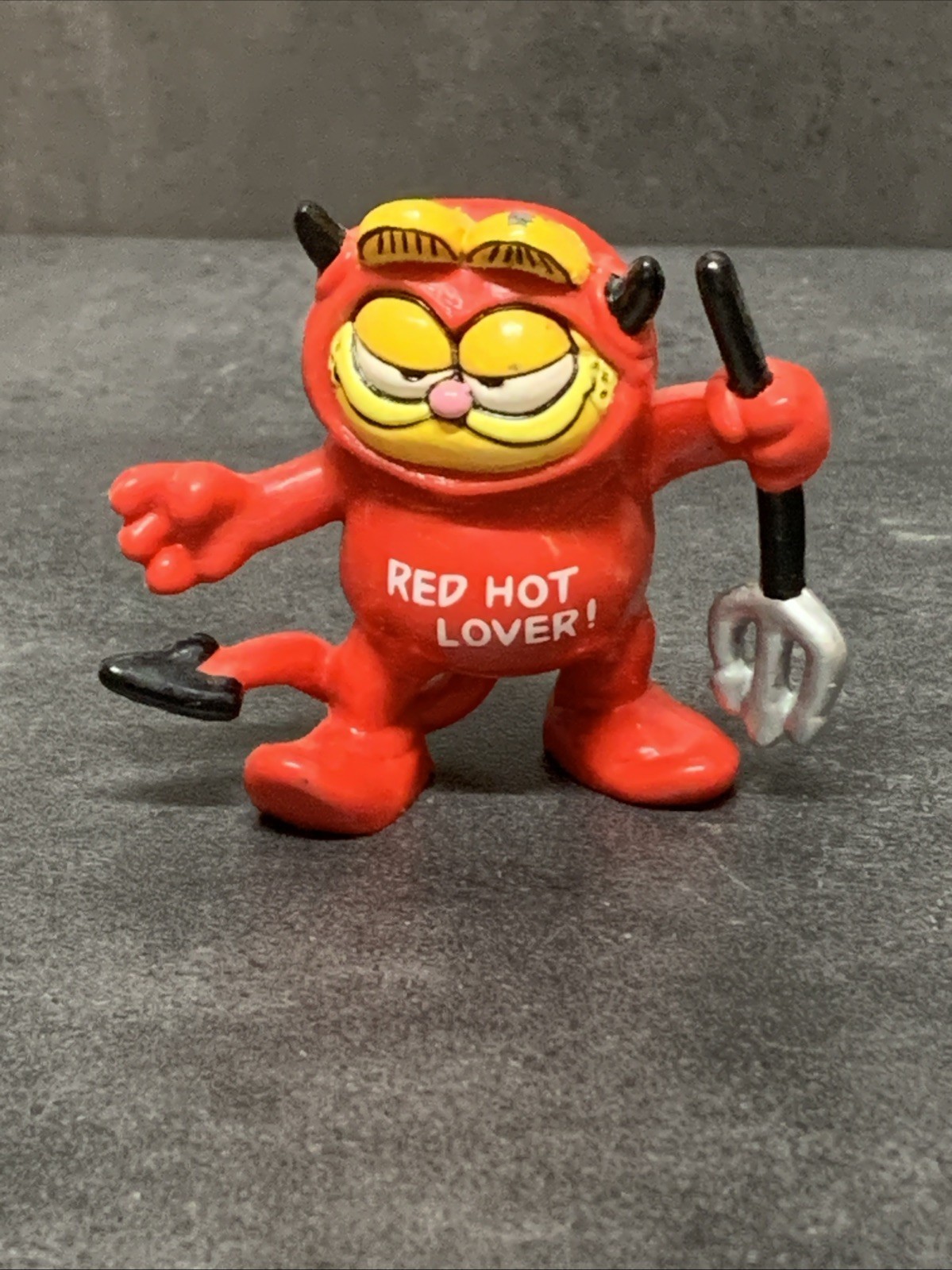 Vintage Garfield “Red Hot Lover” PVC 2.25 inch Figurine Cat Valentine\'s Devil