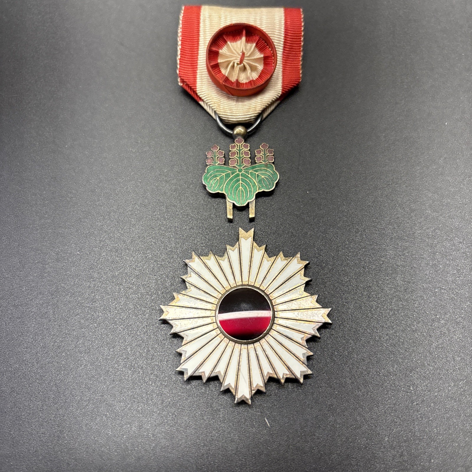 Japanese Medal Japan badge war military WW2 WWII Order of Rising Sun 4th
