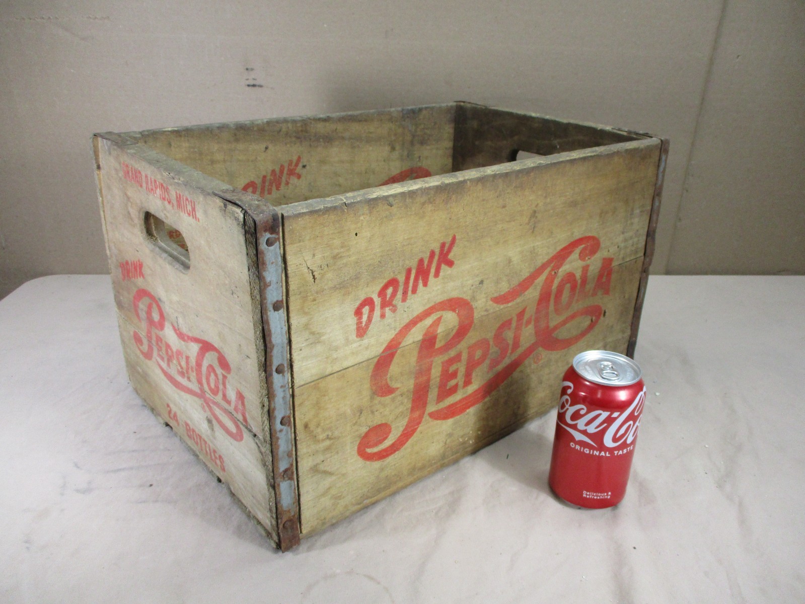Vintage 1950's Drink Pepsi-Cola Wooden 24-Bottle Crate Grand Rapids Michigan Vintage 1950's Drink Pepsi-Cola Wooden 24-Bottle Crate Grand Rapids Michigan