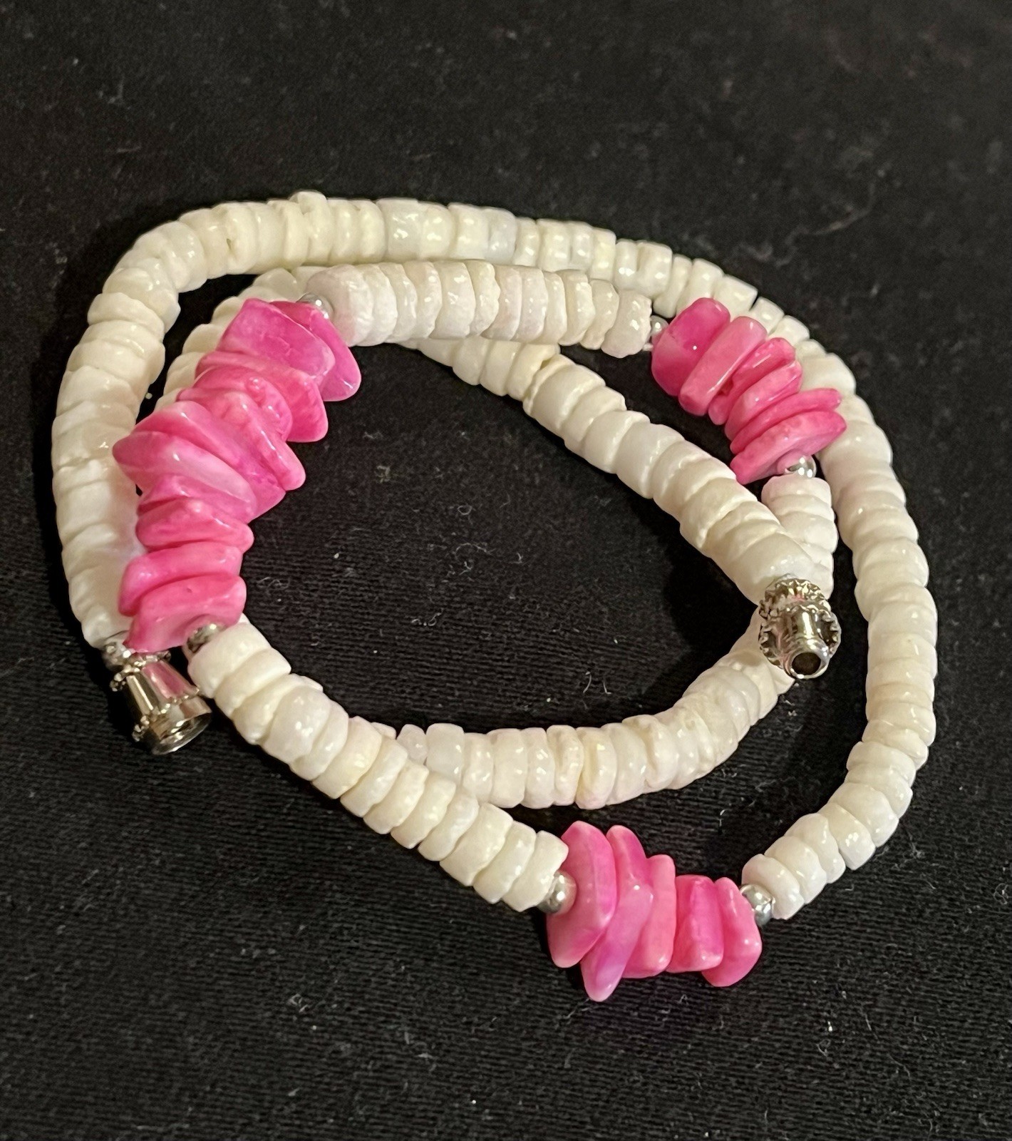 Authentic Vtg 1970\'s Hawaiian Puka w/Pink Chip Shell Necklace 16” Surfer Choker