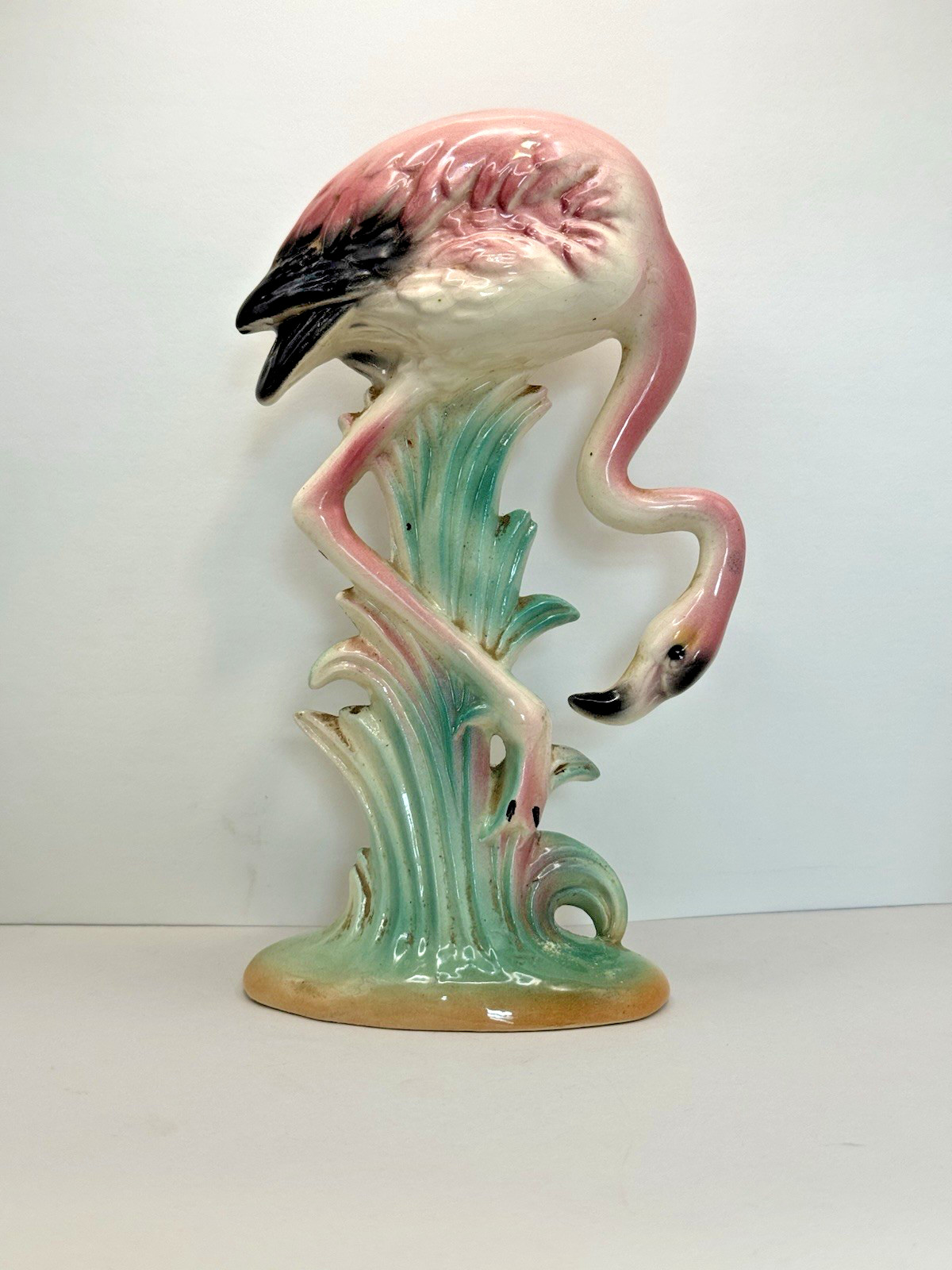 Vintage 1950s MCM California Pottery “Searcher” Pink Flamingo Figurine 7.5”