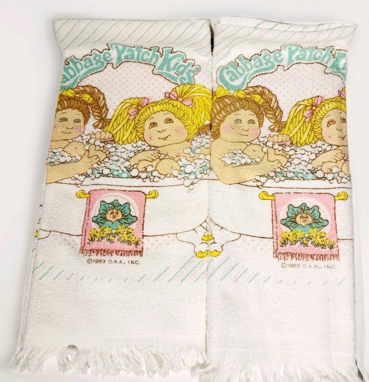 LOT OF 2 NEW VINTAGE 1980s CABBAGE PATCH KIDS BATH TOWELS Doll RELATED NWT