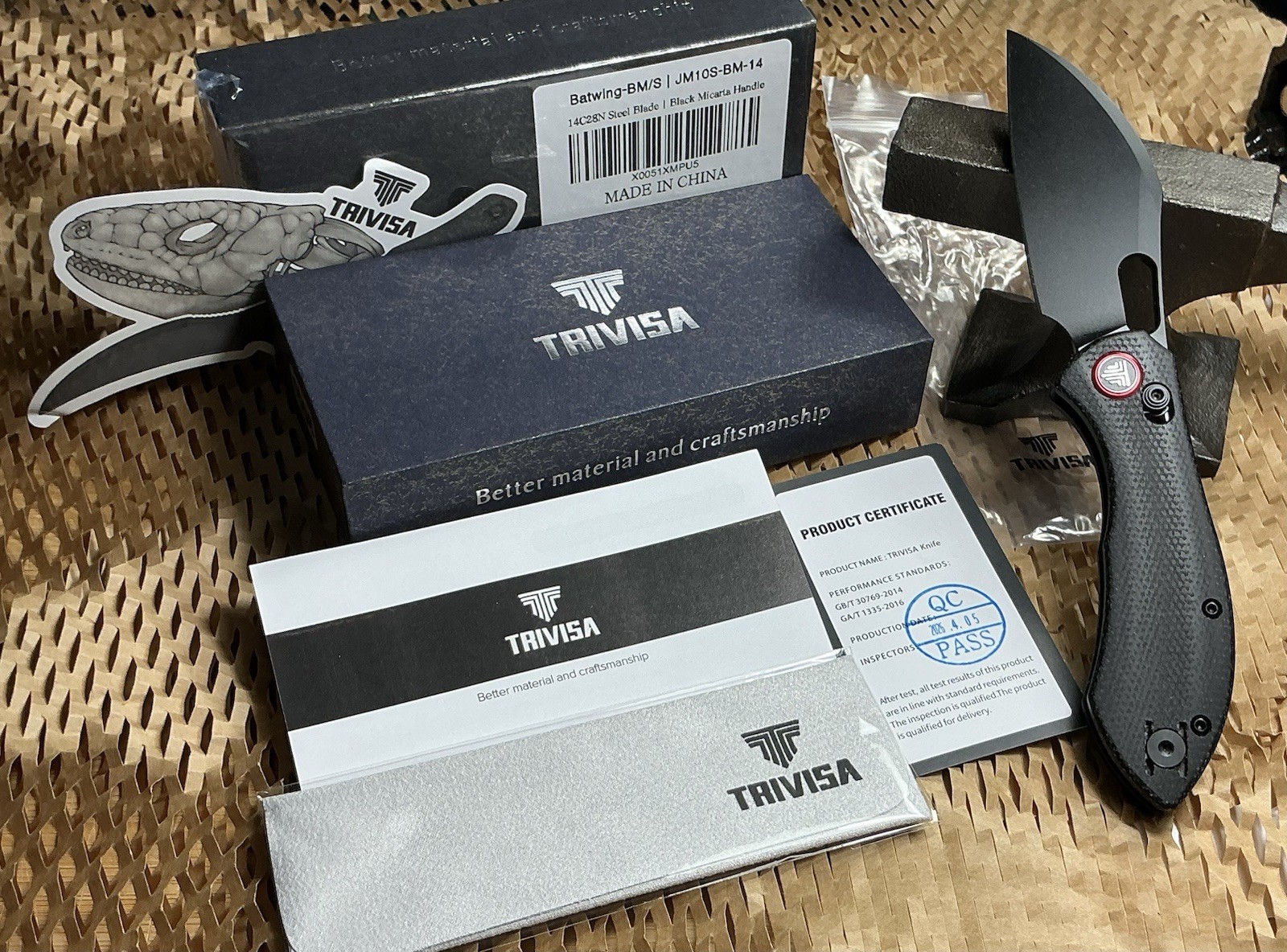 TRIVISA Batwing-BM/S 14C28N Drop Point Plain Edge Crossbar Lock Pocket Clip/0006