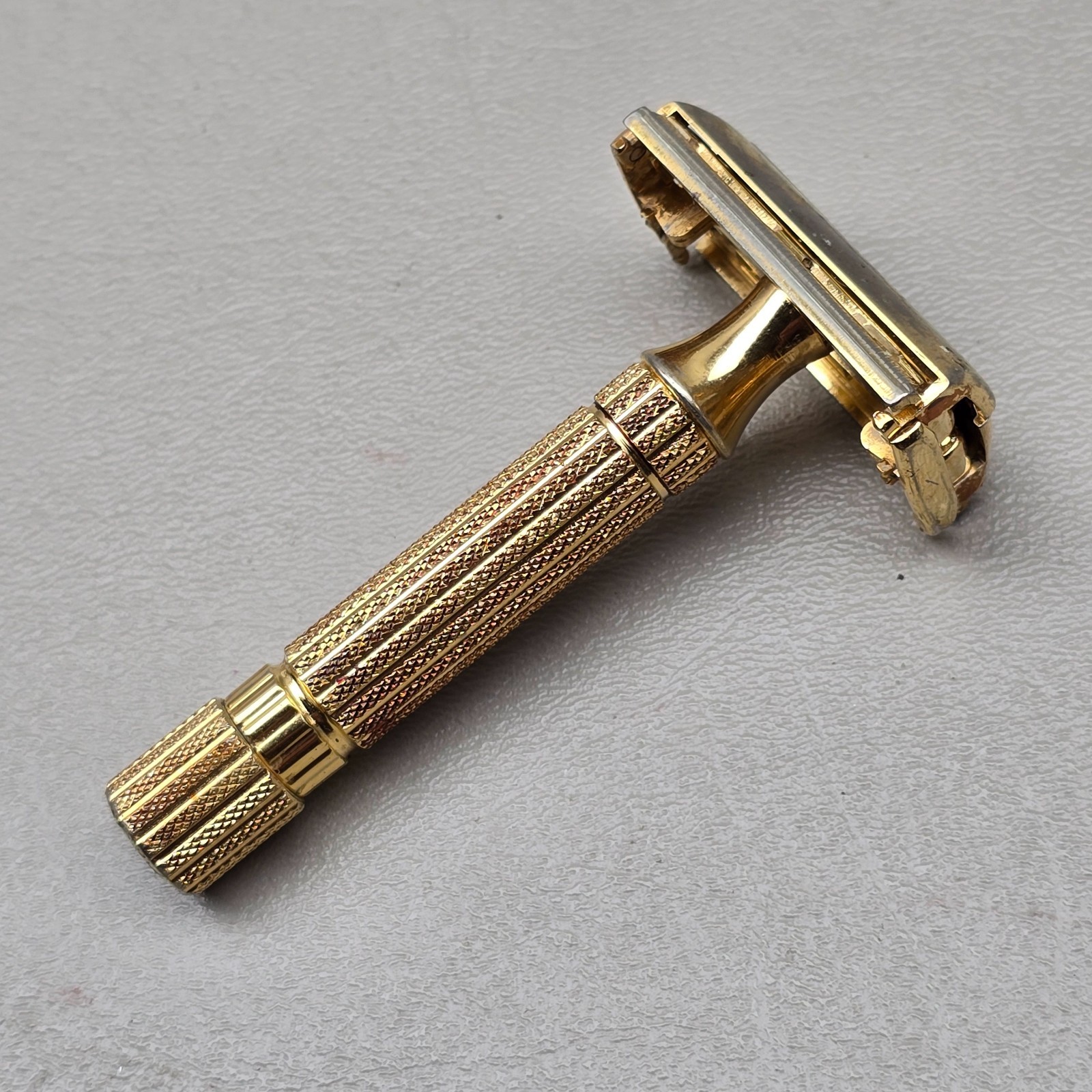 Vintage 1940s Gillette Aristocrat Gold Plated Safety Razor TTO DE Made USA