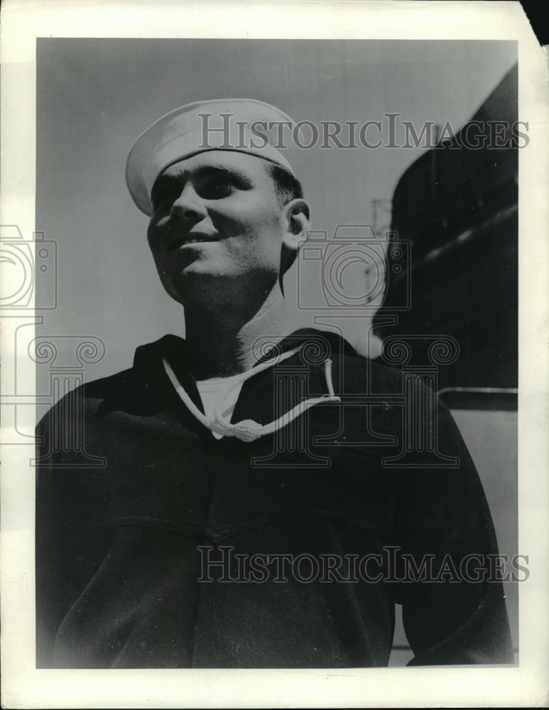 1941 Press Photo Boatswain's Mate Henry Harlan Blake of the USS HONOLULU