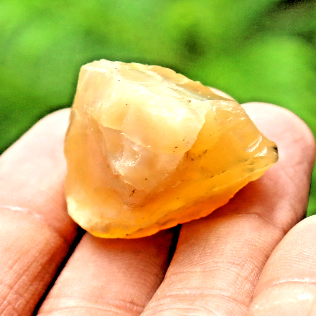 166 Ct Natural Uncut Shape Certified Yellow Sapphire Rough Loose Gemstone + Gift 166 Ct Natural Uncut Shape Certified Yellow Sapphire Rough Loose Gemstone + Gift