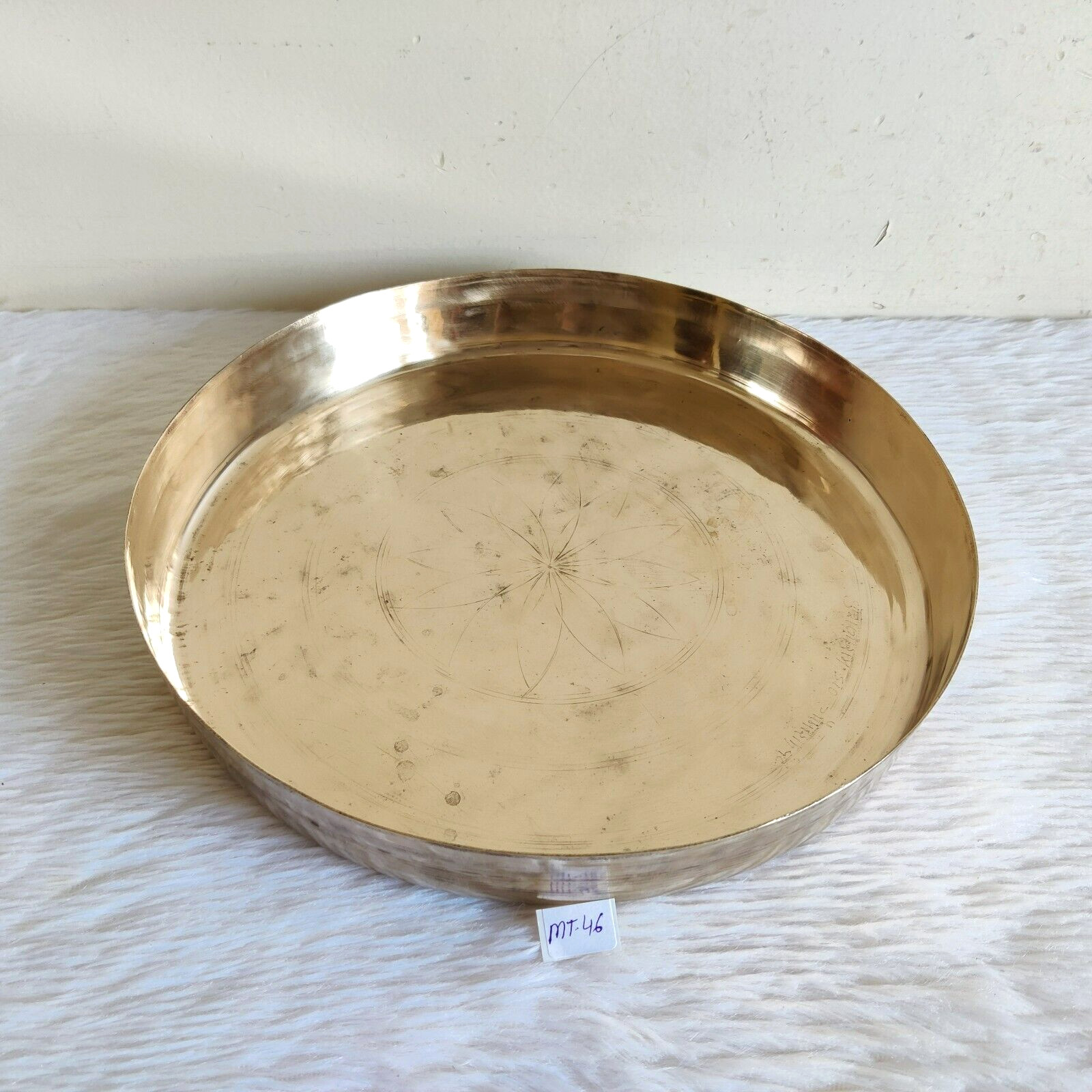 1920s Vintage Beautiful Flower Engraved Bronze Plate Kitchenware Decorative MT94