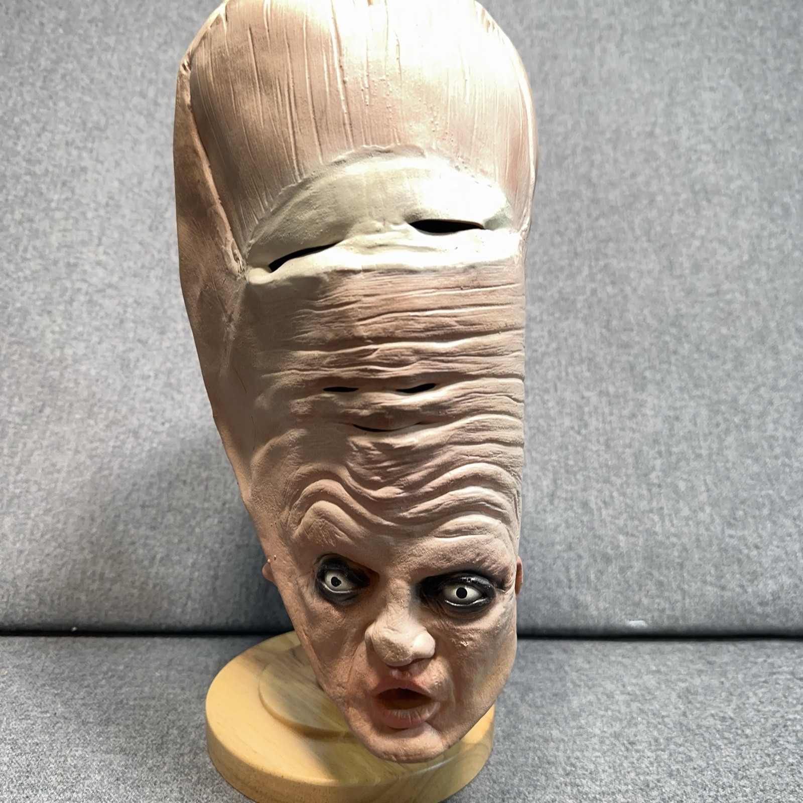 Distortions Unlimited / Rubies Vtg Shrunken Head Toehead Latex Mask Halloween