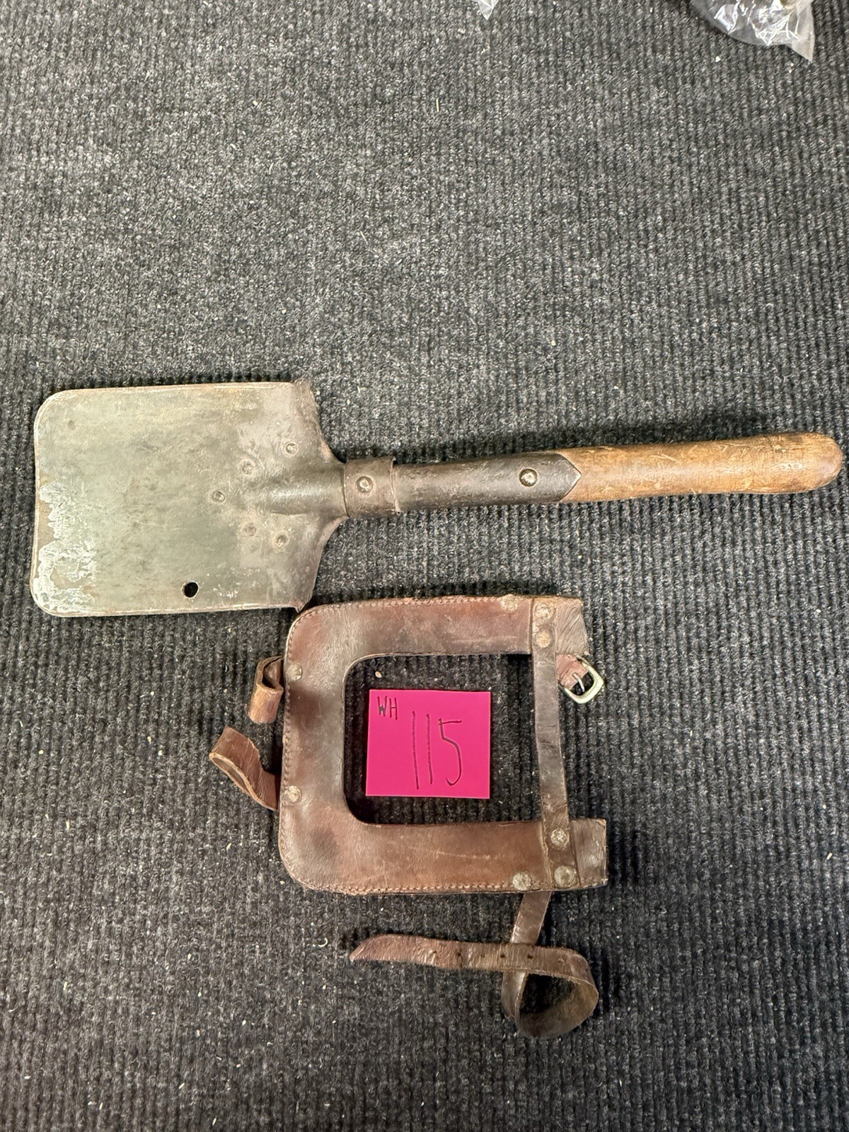 WW2 Finnish Entrenching Tool With Carrier WH115