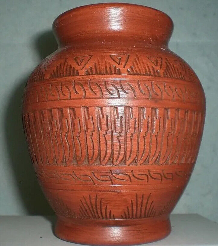 Navajo Etched Vase 6” Tall, Signed  wjj14
