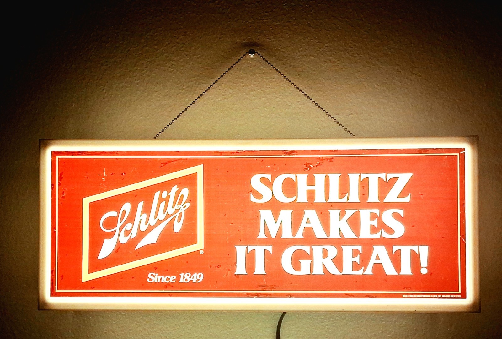 Vintage 1979 Schlitz Makes It Great Lighted Bar Sign Beer Advertising Works Vintage 1979 Schlitz Makes It Great Lighted Bar Sign Beer Advertising Works
