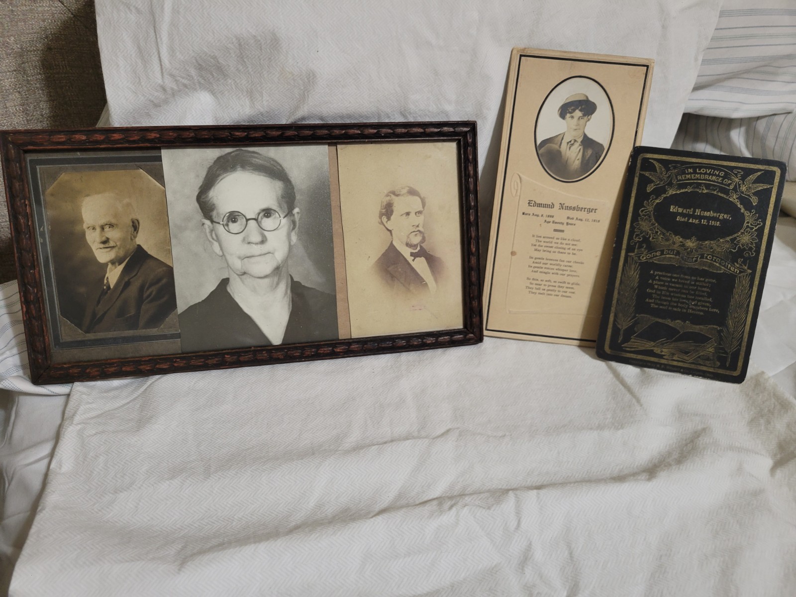 4 Antq/Vntg Cabinet Card Photos 1910s-1930s One Is A Memorial Card & Picture 4 Antq/Vntg Cabinet Card Photos 1910s-1930s One Is A Memorial Card & Picture