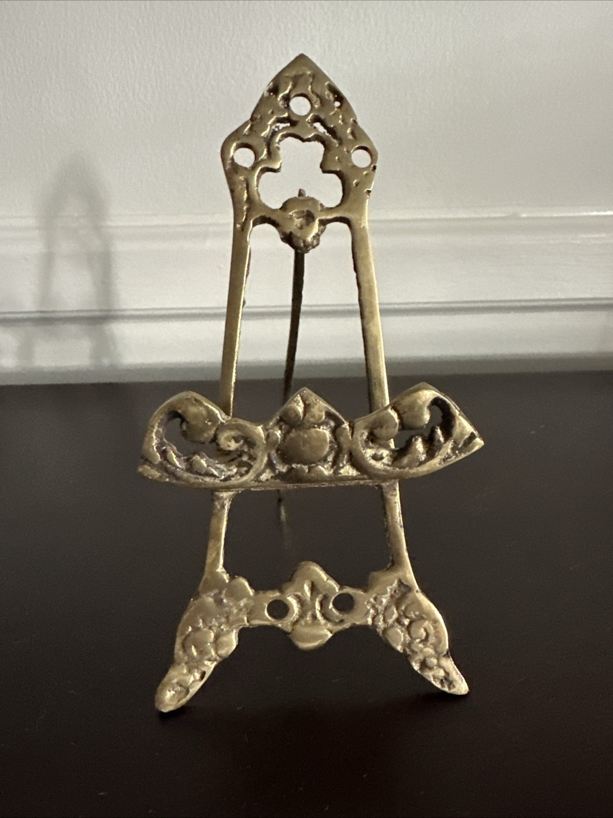 Vintage Brass Easel Stand Florentine Art Plate Ornate Victorian Style 7 x 3”