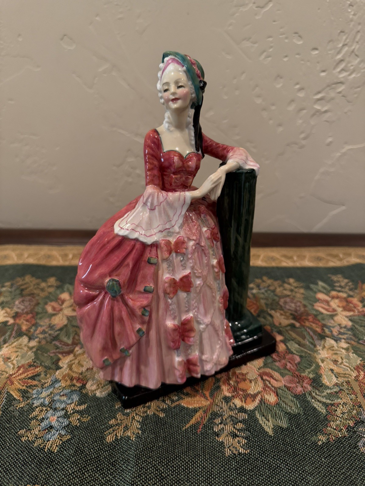 Rare Royal Doulton Figurine 