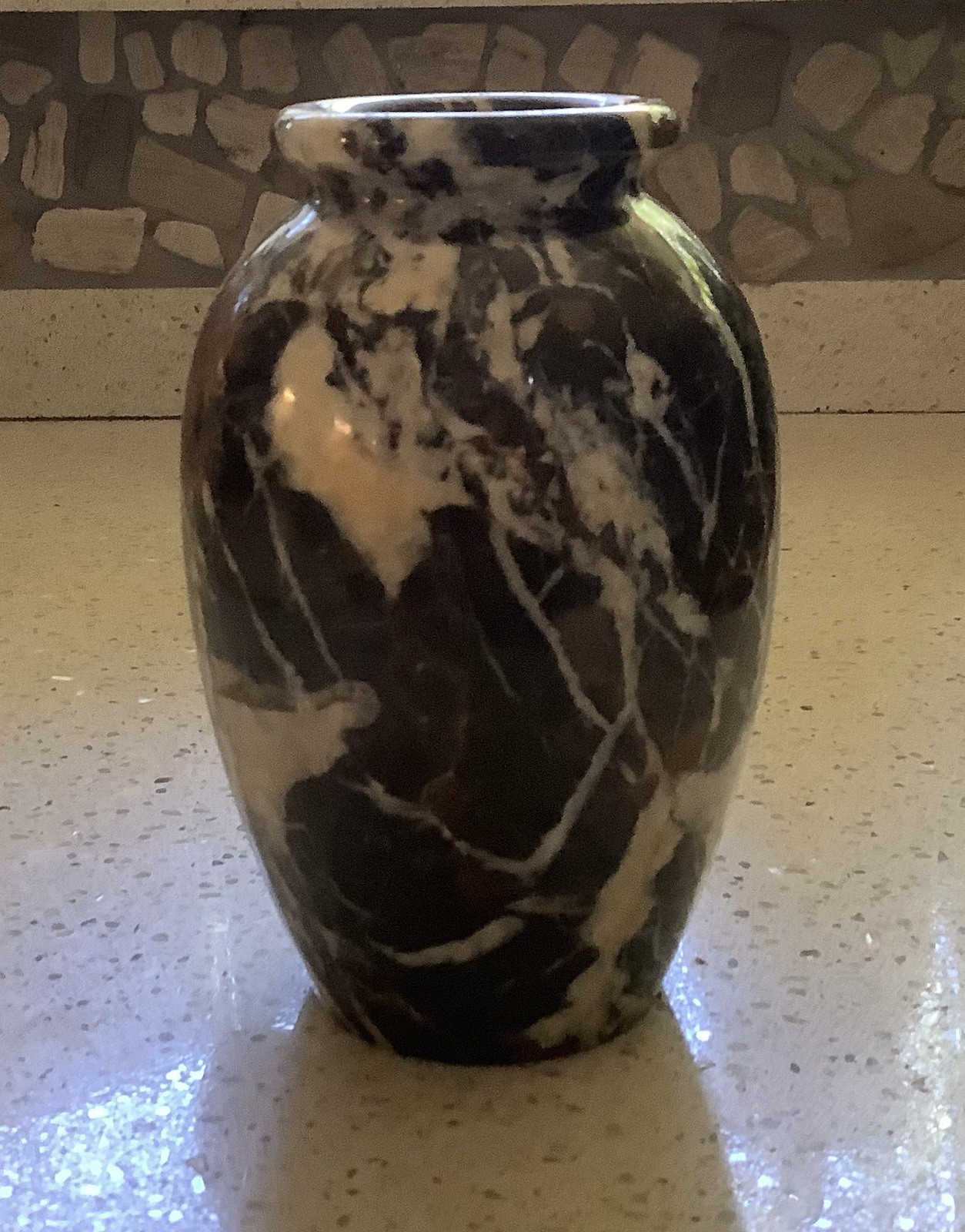 Stunning MARBLE VASE, 5 3/4” Tall, Perfect Cond. BLK, Cream, Brown 2.75 Lbs