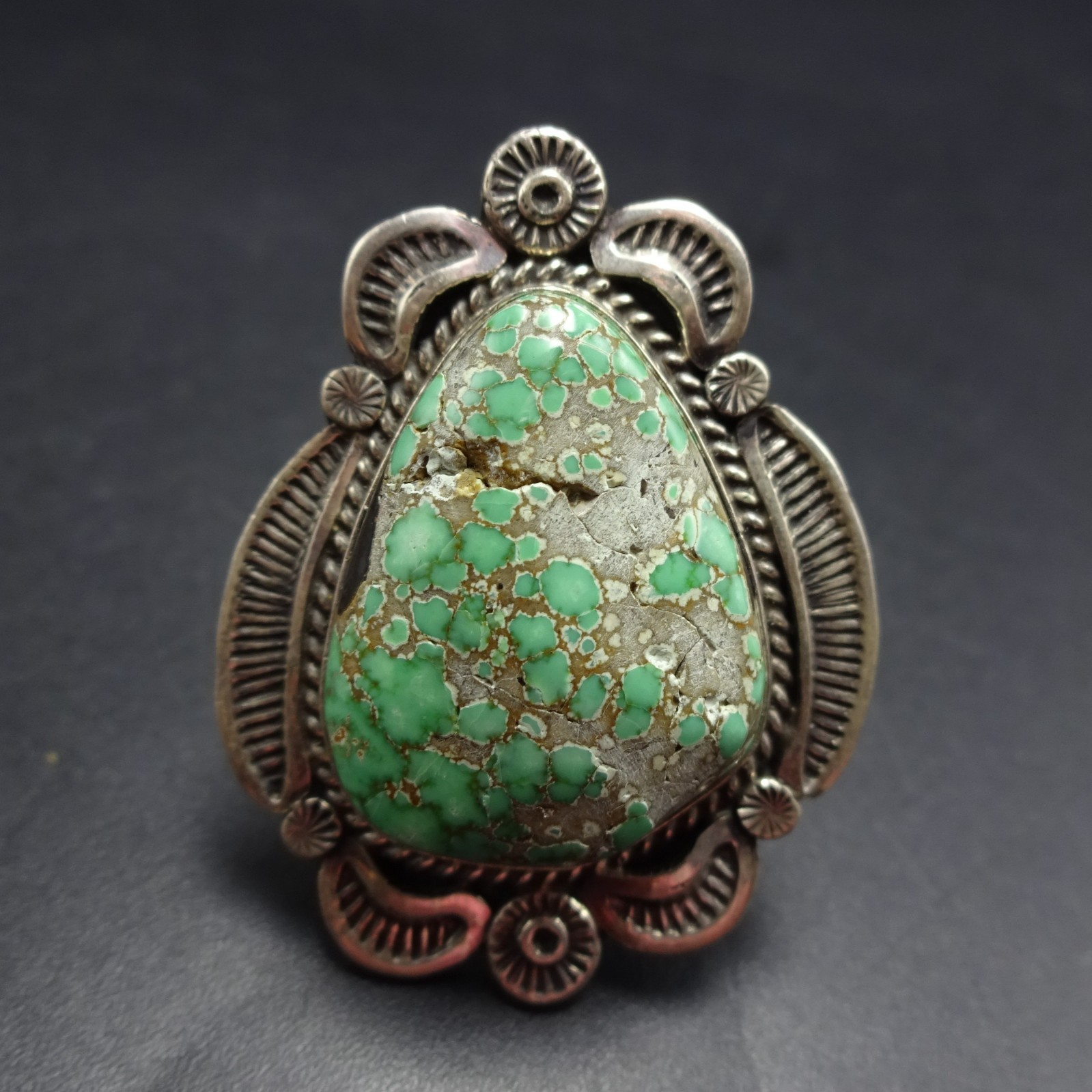 ELLA LINKIN Navajo NATURAL GREEN DAMELE TURQUOISE Sterling Silver RING size 9 ELLA LINKIN Navajo NATURAL GREEN DAMELE TURQUOISE Sterling Silver RING size 9
