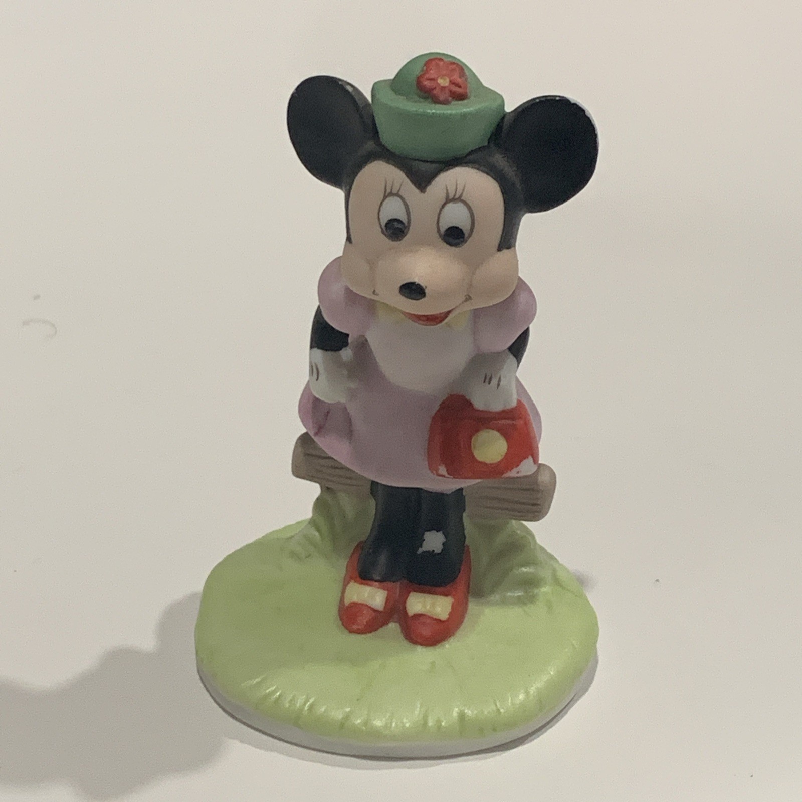 Vintage 1987 Small Minnie Mouse Figurine 2.75\