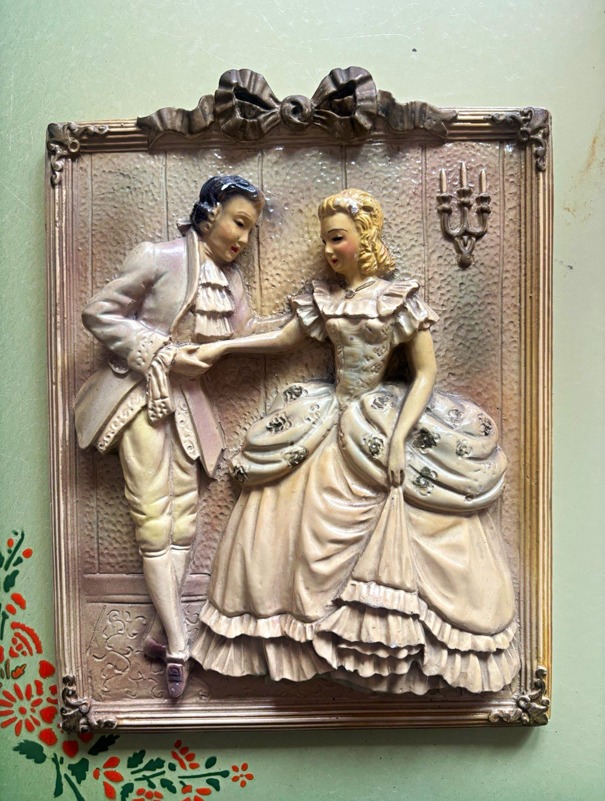 Vintage 3D Victorian Courting Couple Chalkware Wall Hanging Vintage 3D Victorian Courting Couple Chalkware Wall Hanging