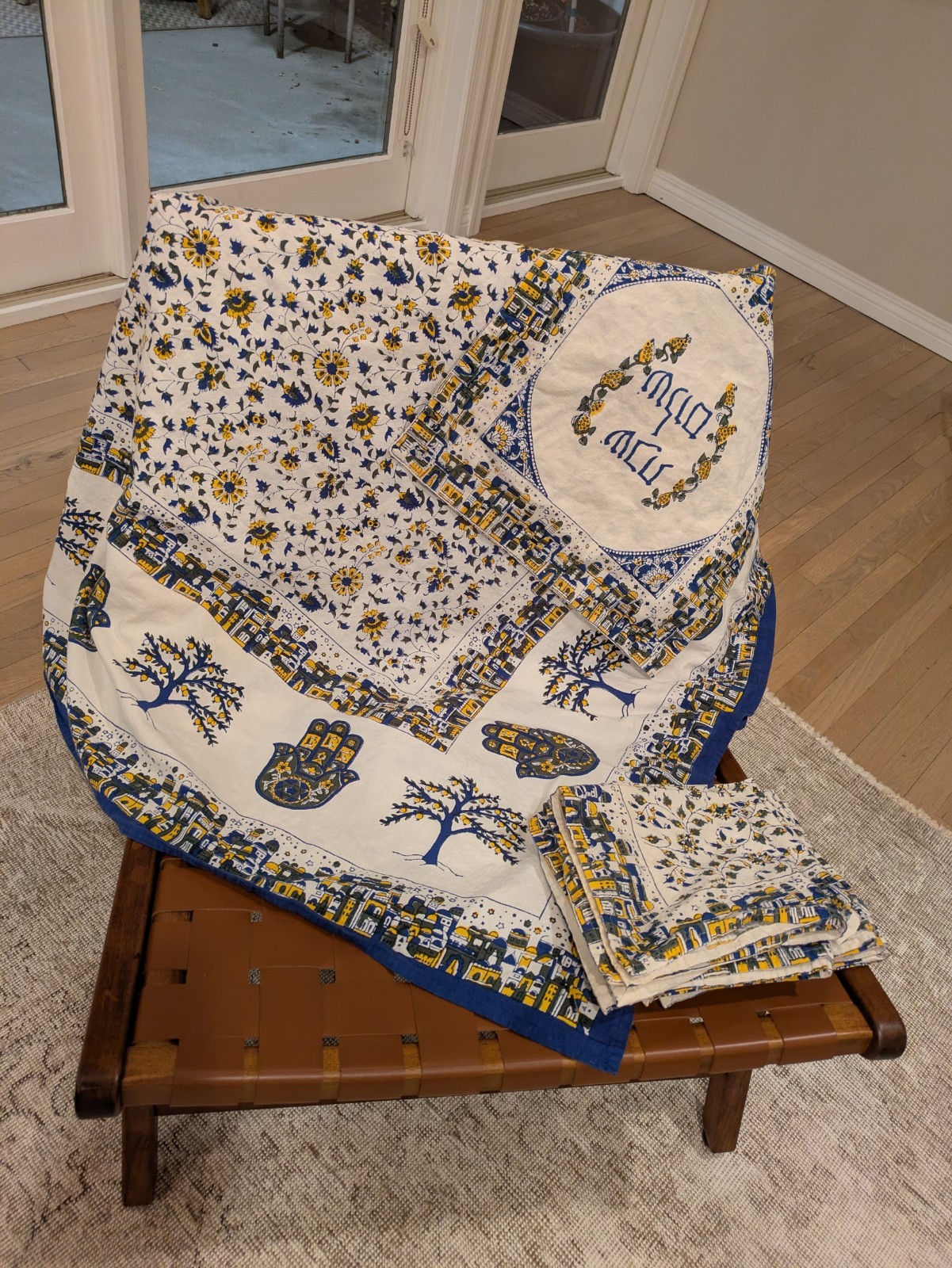 12pc Judaica Shabbat Tablecloth Set W/10 Napkins & Matching Challah Cover 12pc Judaica Shabbat Tablecloth Set W/10 Napkins & Matching Challah Cover