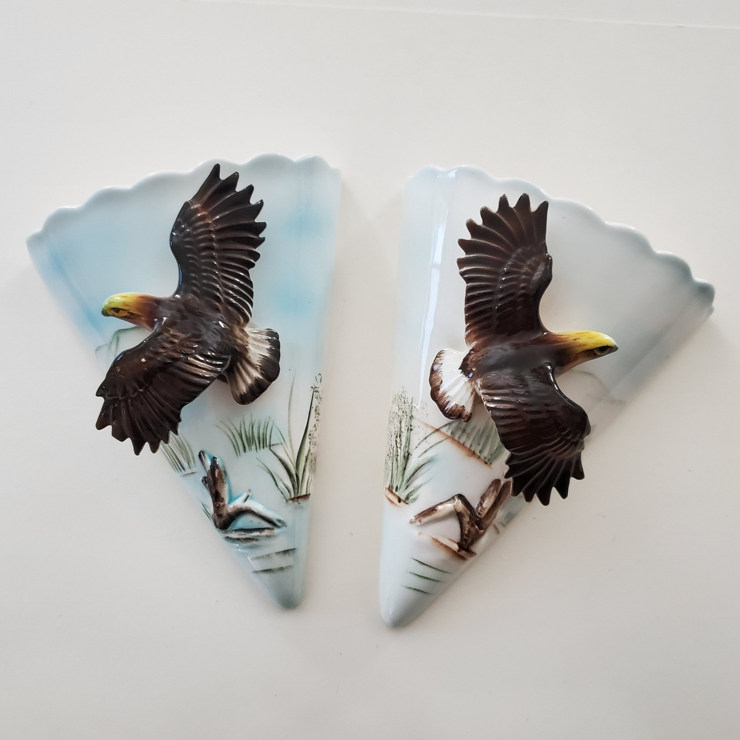 Set Of 2 Vintage 1959 Holt Howard Golden Eagle Bird Wall Pockets   6