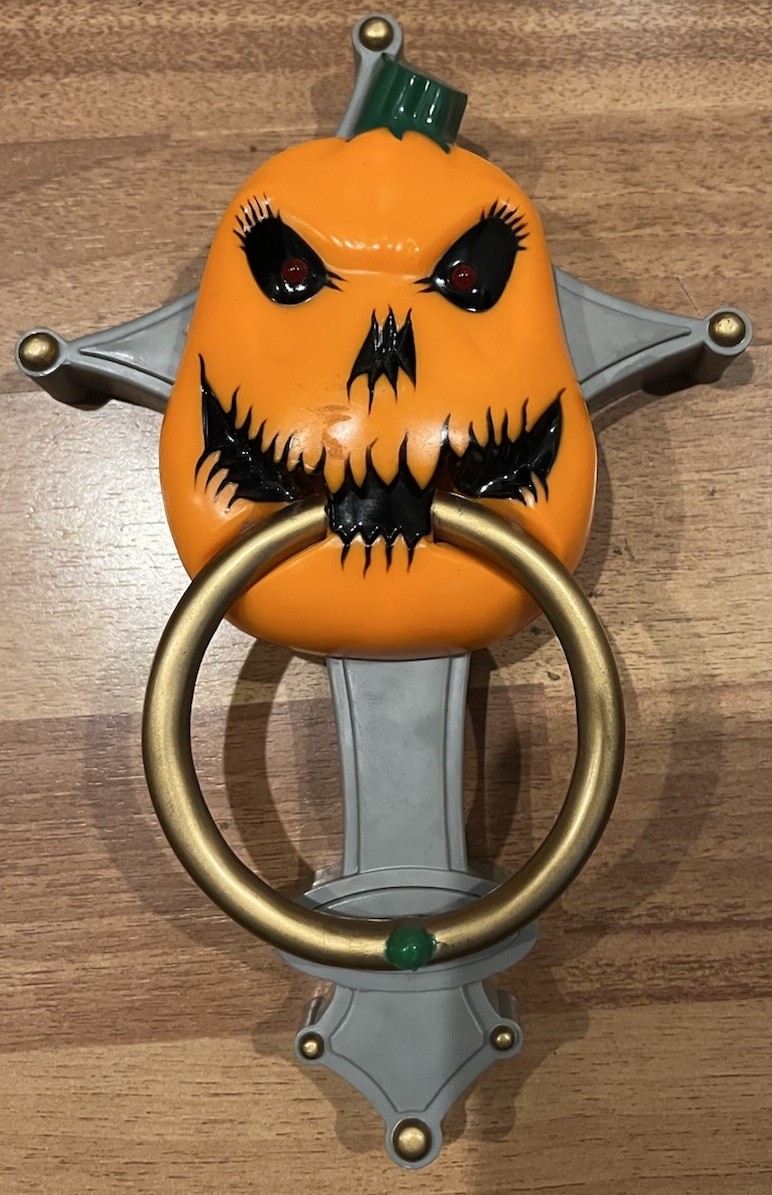 Vintage Trendmasters  “Boo” Halloween Jack-O’-Lantern Talking Door Knocker