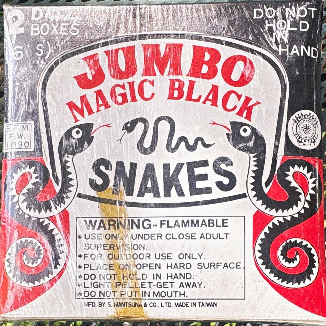 VintageJumbo Magic Black Snakes Collectible Magic Trick Boxed Novelty Item