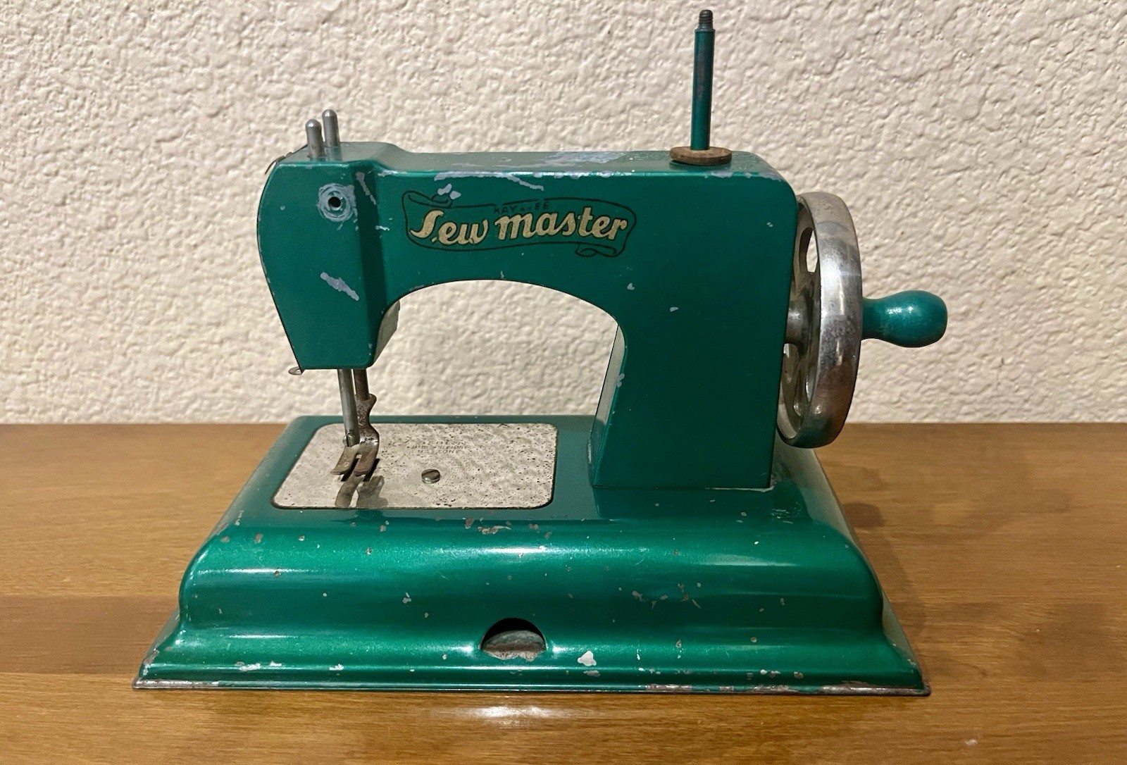 Vintage Child's 1st Sewing Machine KAY AN EE Berlin Sew Master US Zone Vintage Child's 1st Sewing Machine KAY AN EE Berlin Sew Master US Zone