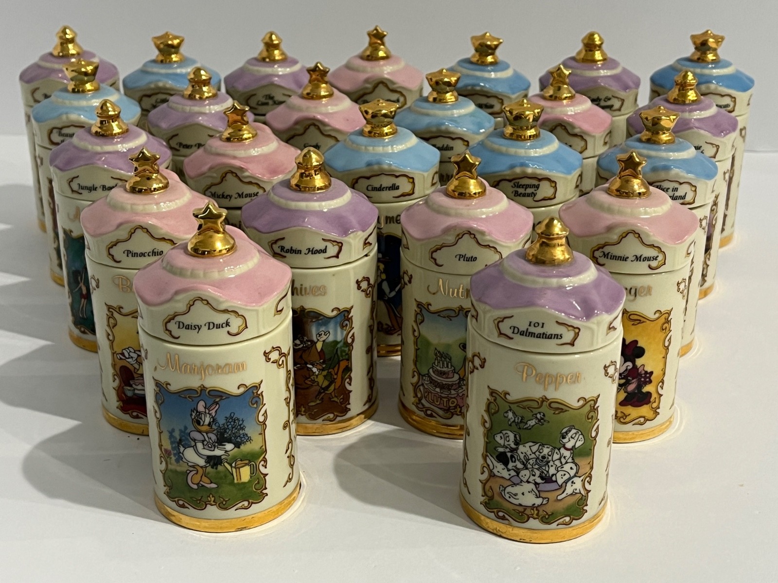 PERFECT LENOX WALT DISNEY SPICE JAR COLLECTION 24 PIECE COMPLETE JAR SET NO RACK
