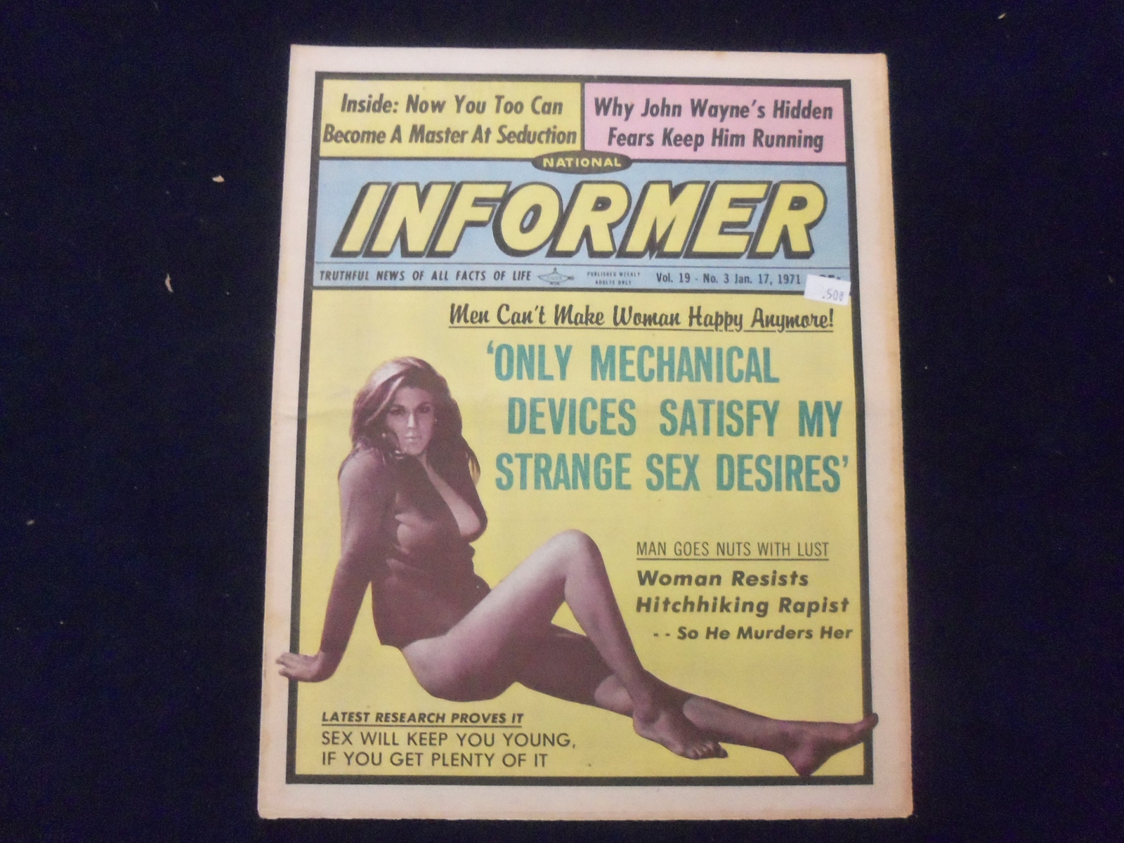 1971 JAN 17 NATIONAL INFORMER NEWSPAPER - MEN CAN\'T MAKE WOMAN HAPPY - NP 7307 1971 JAN 17 NATIONAL INFORMER NEWSPAPER - MEN CAN\'T MAKE WOMAN HAPPY - NP 7307