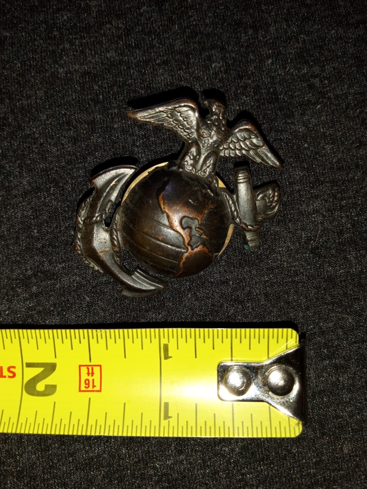 Eagle Globe Anchor - WW2 - screwback - vintage - Marines Eagle Globe Anchor - WW2 - screwback - vintage - Marines