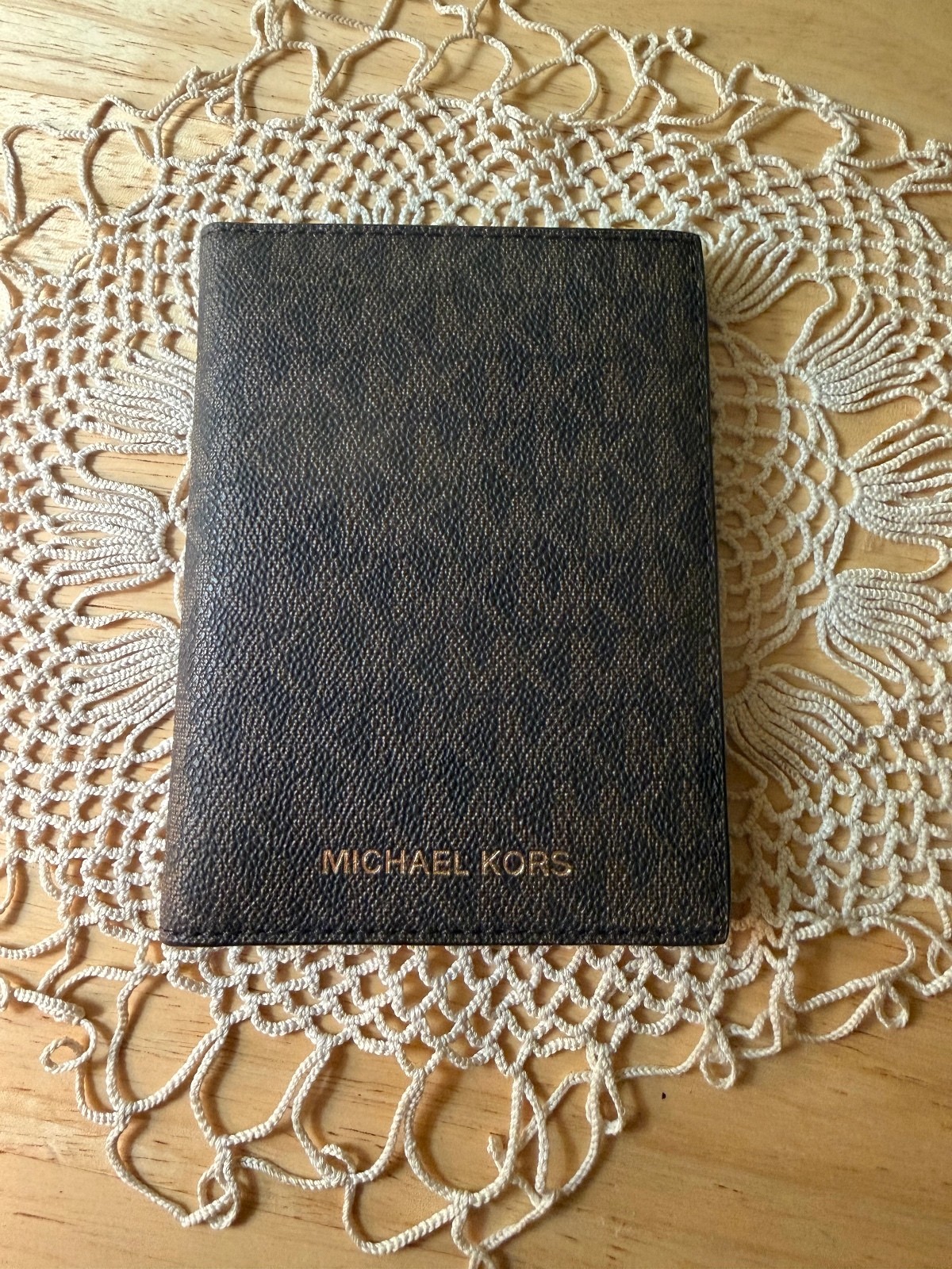 Michael Kors Brown Leather Passport Holder with Card Slots Michael Kors Brown Leather Passport Holder with Card Slots