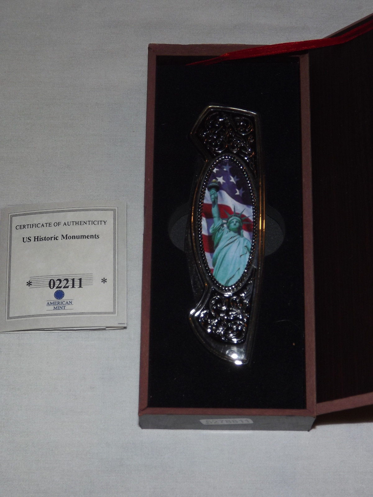 VINTAGE AMERICAN MINT STATUE OF LIBERTY SOUVENIR FOLDING KNIFE IN CASE NICE VINTAGE AMERICAN MINT STATUE OF LIBERTY SOUVENIR FOLDING KNIFE IN CASE NICE
