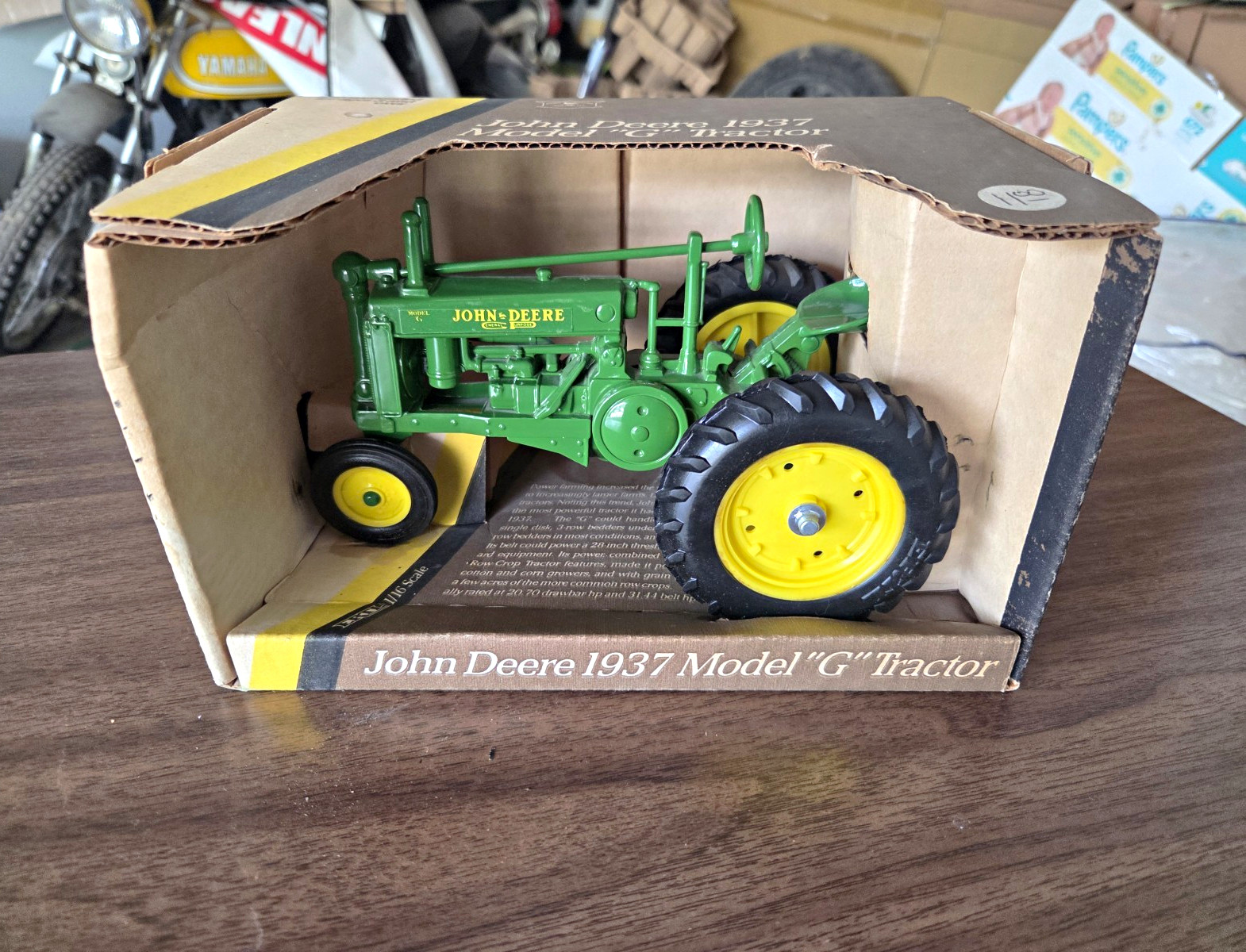 John Deere 1937 Model G Tractor 1/16 Die-Cast Model Repro w/ Box John Deere 1937 Model G Tractor 1/16 Die-Cast Model Repro w/ Box