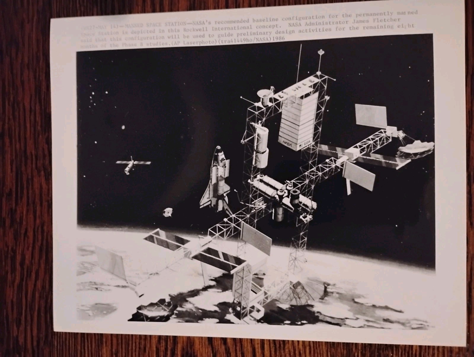 NASSA 1986 SPACE STATION ASSOCIATED PRESS ORIGINAL 8X10 PHOTO