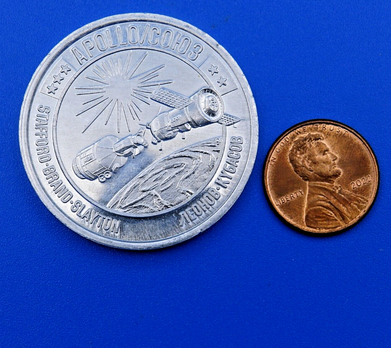 NASA Medallion **FLOWN Metal** APOLLO Soyuz Coho - \'75 Flight Awareness NASA Medallion **FLOWN Metal** APOLLO Soyuz Coho - \'75 Flight Awareness