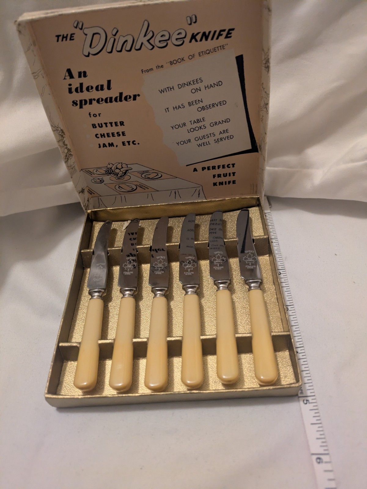 Vintage Dinky Fruit Knives BAKELIGHT....  New In The Box. new old stock