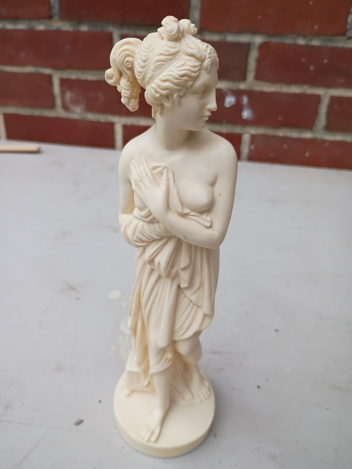 Vintage G Ruggeri Venus Italica Statue Italy Alabaster Resin 10”