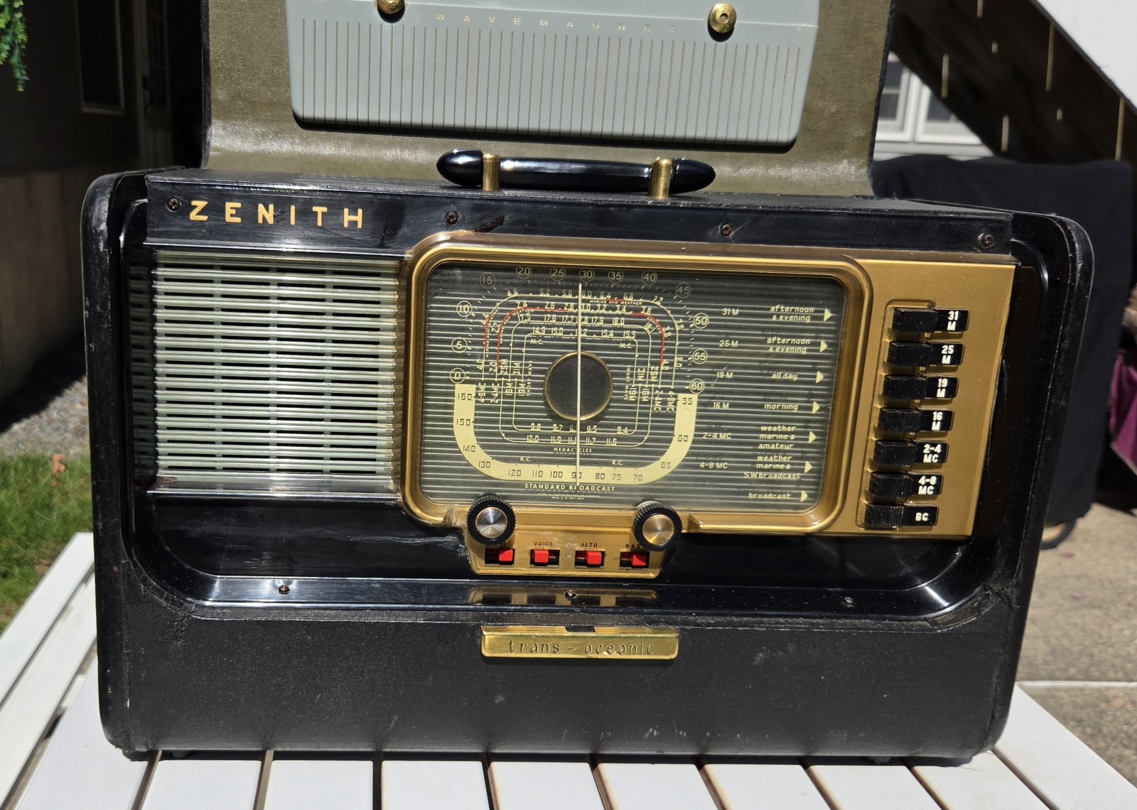 Vintage Zenith Trans-Oceanic H500 Portable Shortwave Tube Radio